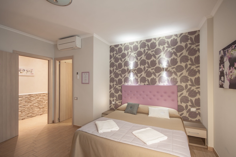 Rome King Suite — Hotel rooms in Rome, Lazio