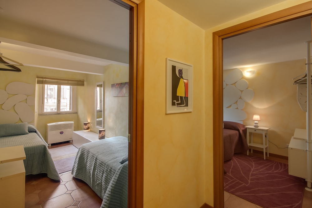 Rome King Suite — Hotel rooms in Rome, Lazio