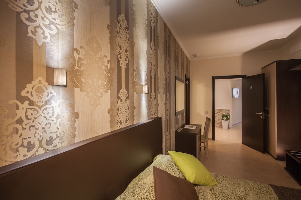 Rome King Suite — Hotel rooms in Rome, Lazio