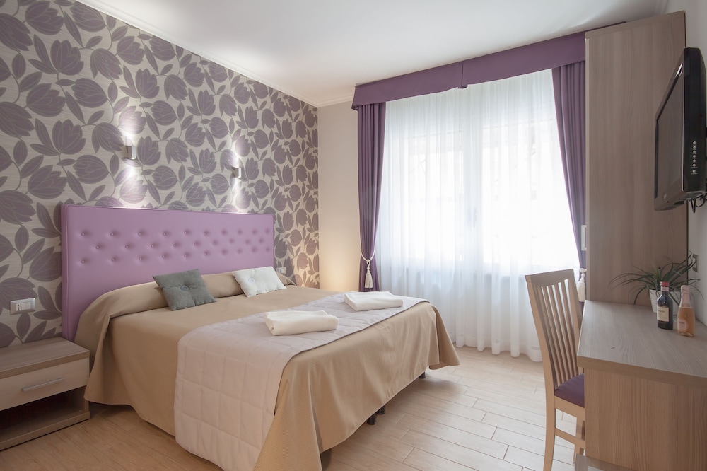 Rome King Suite — Hotel rooms in Rome, Lazio