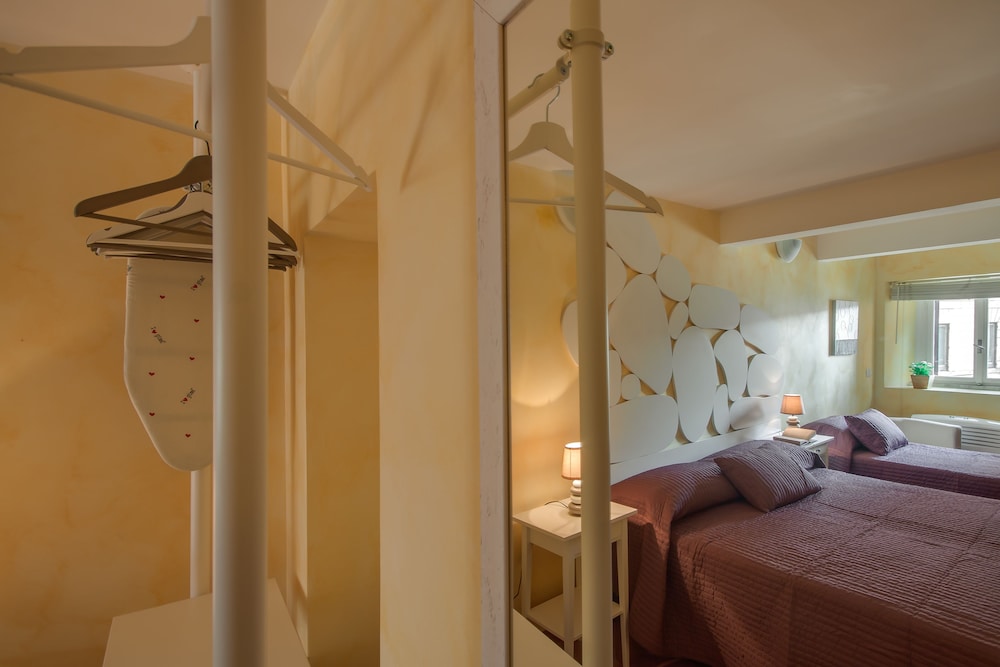 Rome King Suite — Hotel rooms in Rome, Lazio