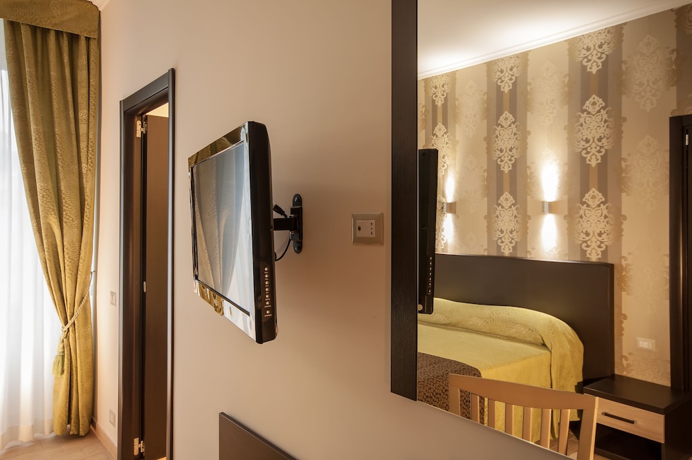 Rome King Suite — Hotel rooms in Rome, Lazio