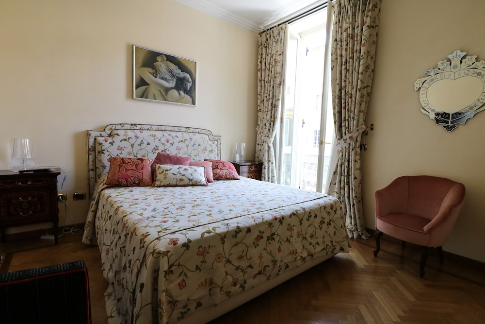 Rome King Suite — Hotel rooms in Rome, Lazio