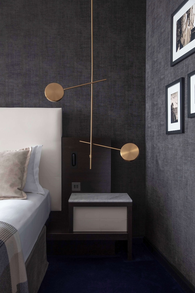 Anantara The Marker Dublin - A Leading Hotel of the World — Hotel rooms in Dublin, Dublin City