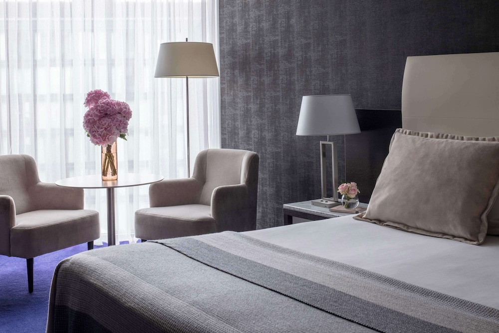 Anantara The Marker Dublin - A Leading Hotel of the World — Hotel rooms in Dublin, Dublin City