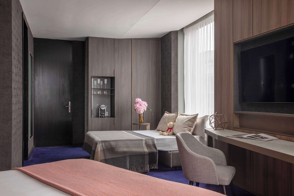 Anantara The Marker Dublin - A Leading Hotel of the World — Hotel rooms in Dublin, Dublin City