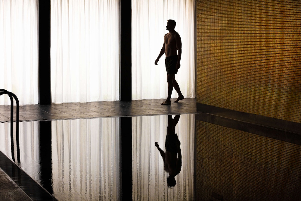 Anantara The Marker Dublin - A Leading Hotel of the World — Swimming pool in Dublin, Dublin City