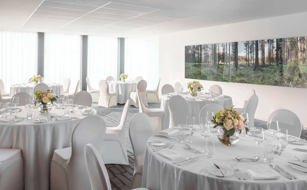 Anantara The Marker Dublin - A Leading Hotel of the World — Restaurant & bars in Dublin, Dublin City