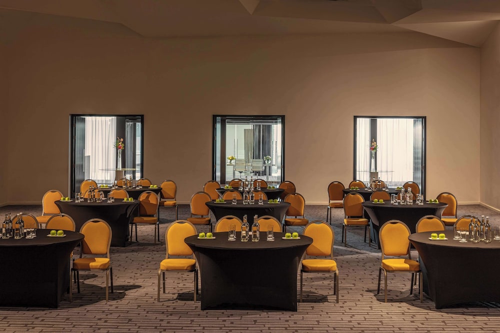Anantara The Marker Dublin - A Leading Hotel of the World — Restaurant & bars in Dublin, Dublin City