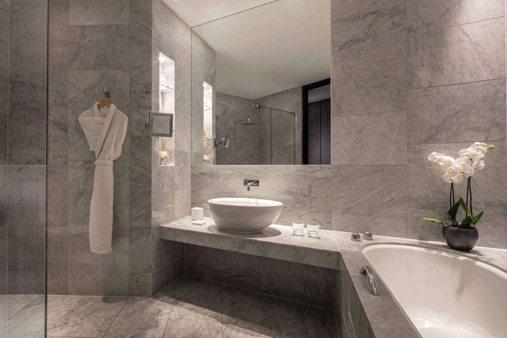 Anantara The Marker Dublin - A Leading Hotel of the World — Hotel rooms in Dublin, Dublin City