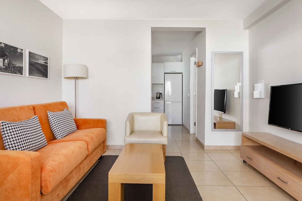 Sunset Bay Club — Hotel rooms in Costa Adeje, Canary Islands
