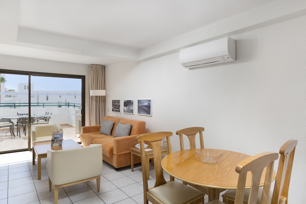 Sunset Bay Club — Hotel rooms in Costa Adeje, Canary Islands