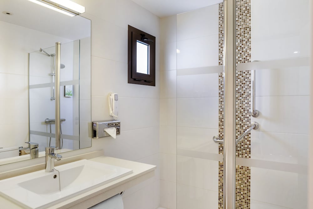 Sunset Bay Club — Hotel rooms in Costa Adeje, Canary Islands