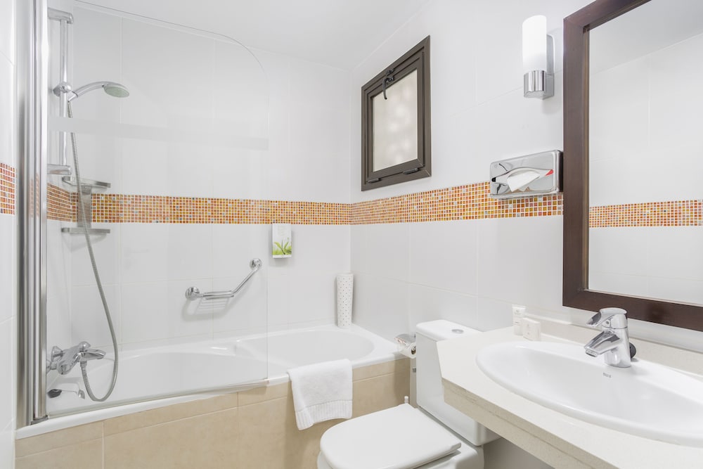 Sunset Bay Club — Hotel rooms in Costa Adeje, Canary Islands