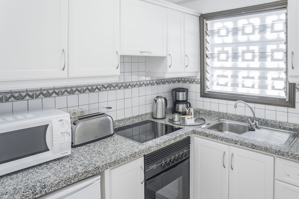 Sunset Bay Club — Hotel rooms in Costa Adeje, Canary Islands