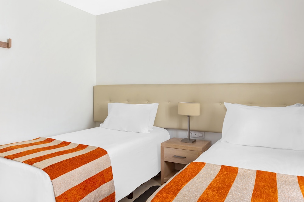 Sunset Bay Club — Hotel rooms in Costa Adeje, Canary Islands