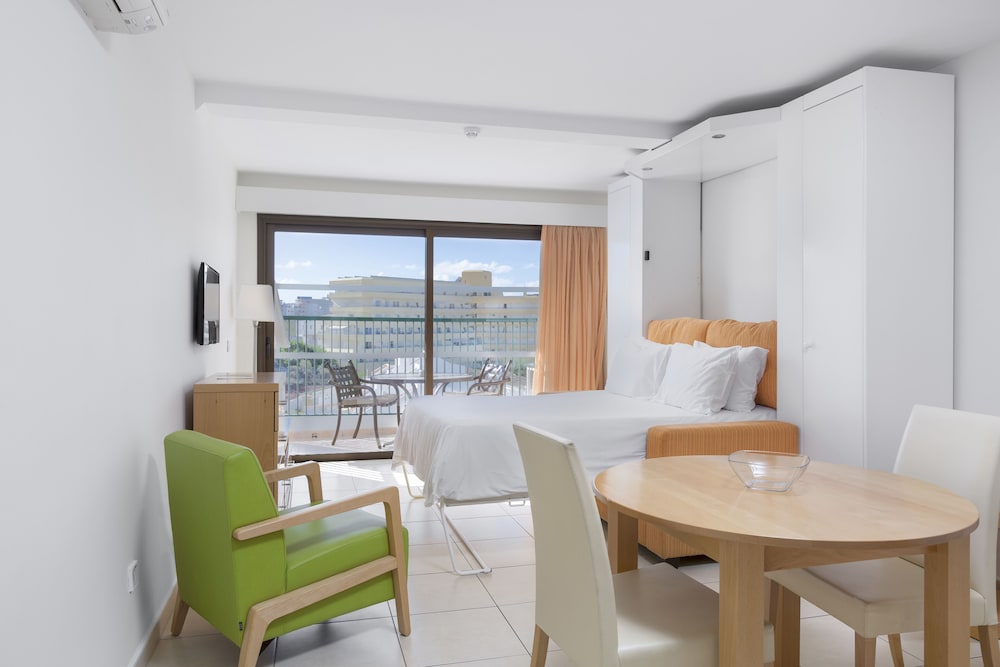 Sunset Bay Club — Hotel rooms in Costa Adeje, Canary Islands
