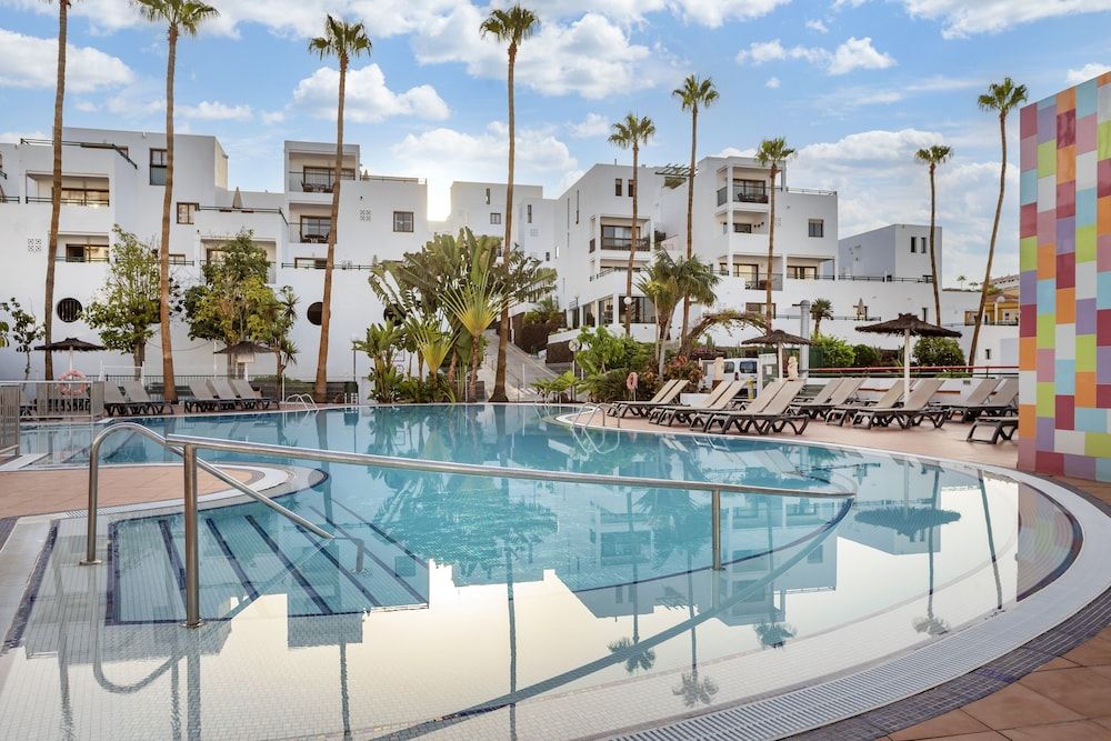 Sunset Bay Club image