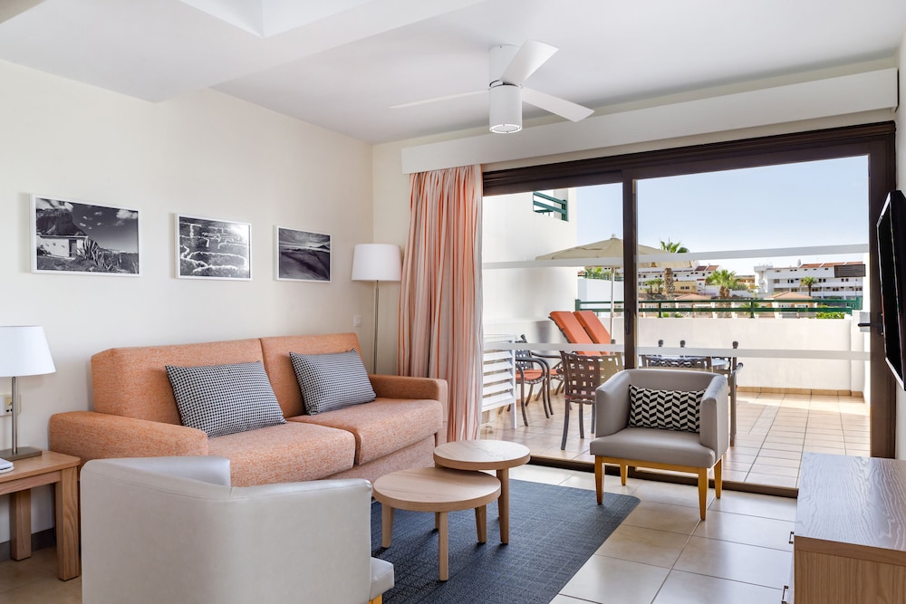 Sunset Bay Club — Hotel rooms in Costa Adeje, Canary Islands