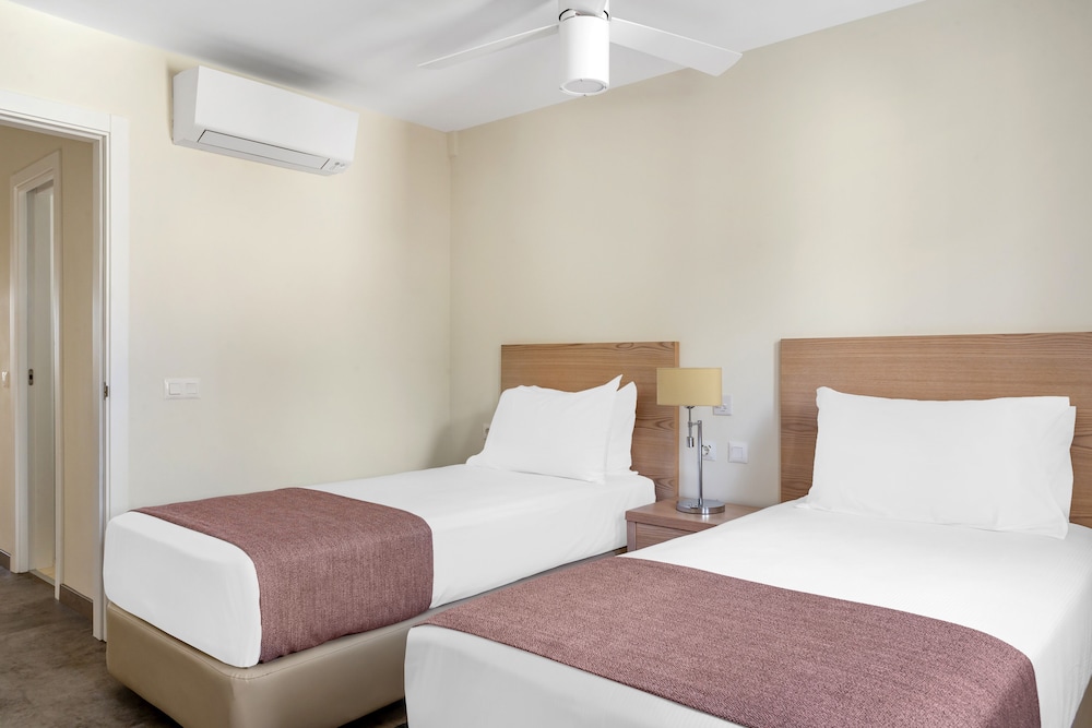 Sunset Bay Club — Hotel rooms in Costa Adeje, Canary Islands