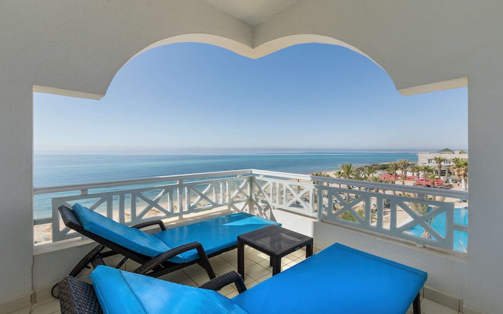 Radisson Blu Resort & Thalasso, Hammamet — Beach in Hammamet, Nabeul