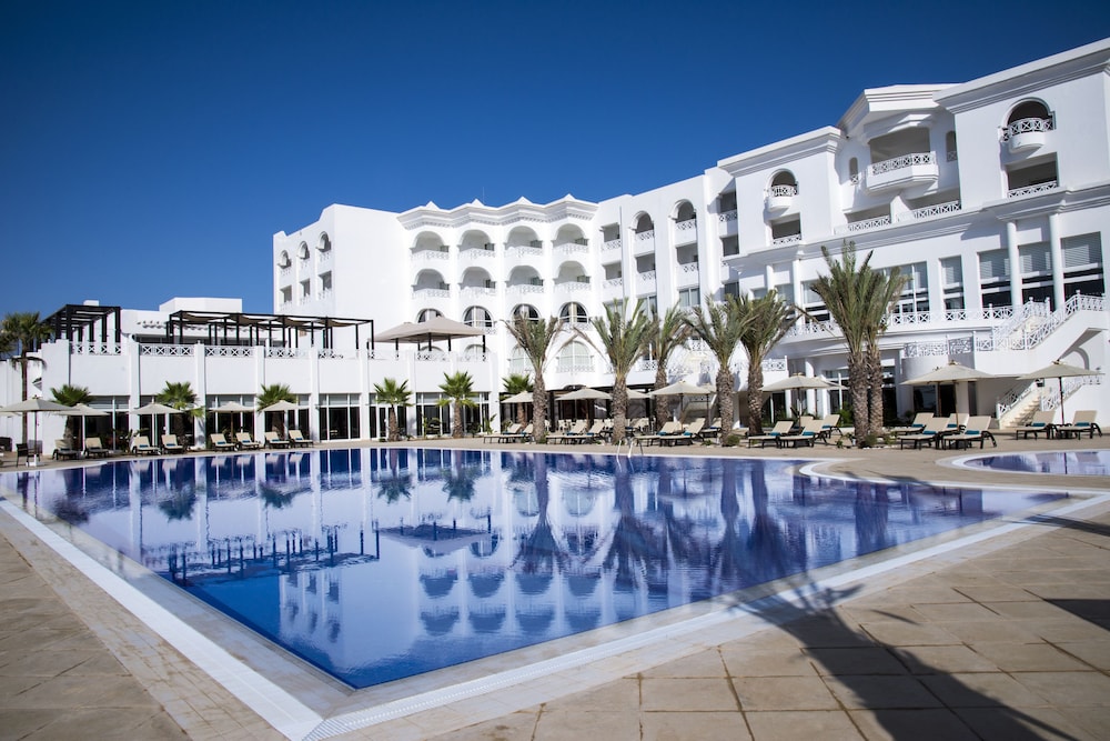 Radisson Blu Resort & Thalasso, Hammamet — Hotel building in Hammamet, Nabeul