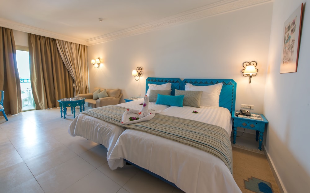 Regency Hotel and Spa — Hotel rooms in Skanes inc. Monastir, Monastir