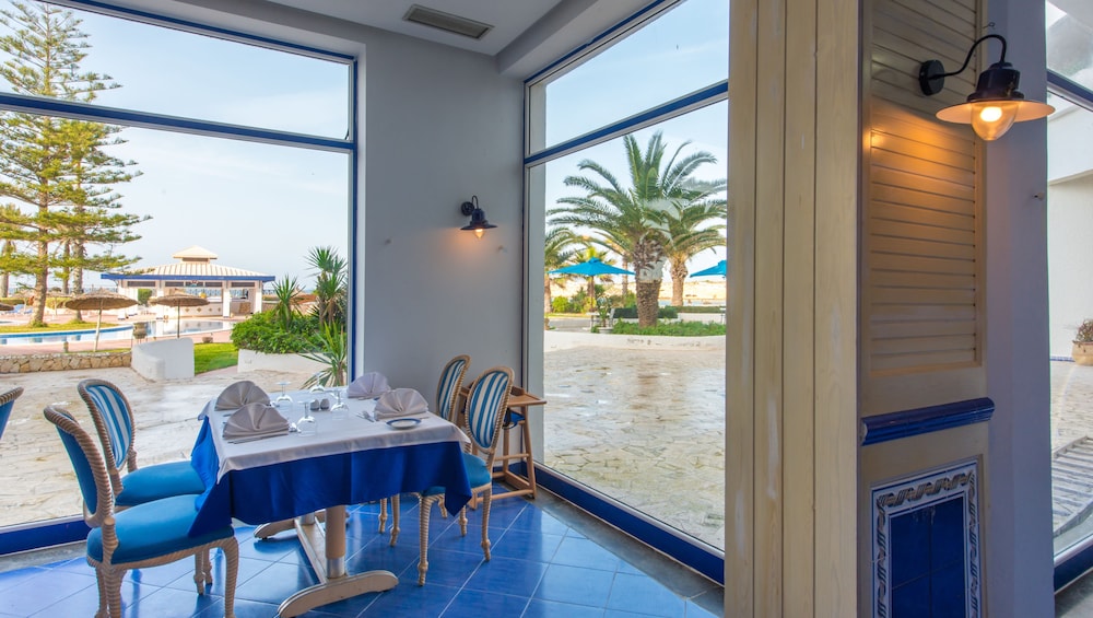 Regency Hotel and Spa — Restaurant & bars in Skanes inc. Monastir, Monastir