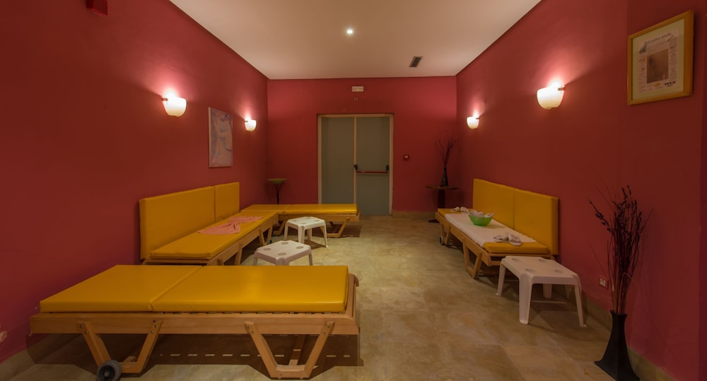 Regency Hotel and Spa — Spa in Skanes inc. Monastir, Monastir