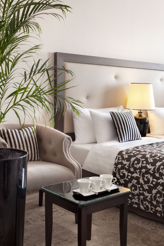 Metropolitan Boutique Hotel — Hotel rooms in Krakow, Lesser Poland