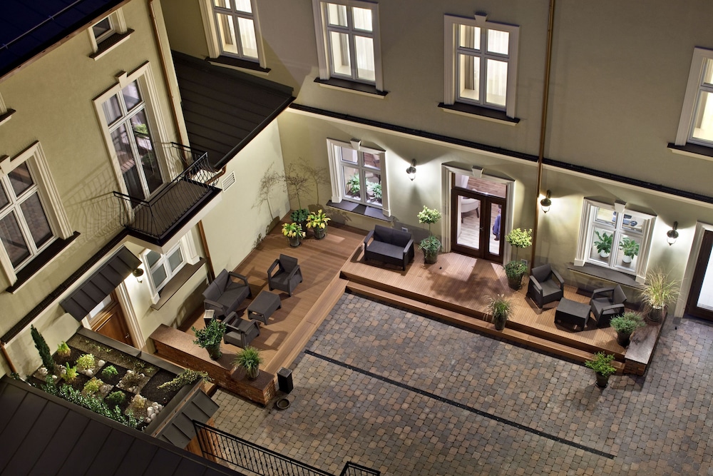 Metropolitan Boutique Hotel — Hotel rooms in Krakow, Lesser Poland