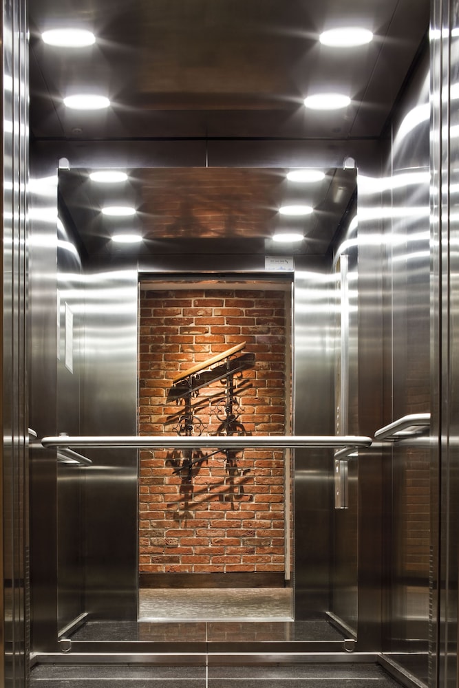 Metropolitan Boutique Hotel — Hotel building in Krakow, Lesser Poland