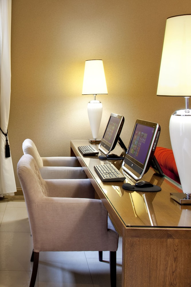 Metropolitan Boutique Hotel — Hotel rooms in Krakow, Lesser Poland
