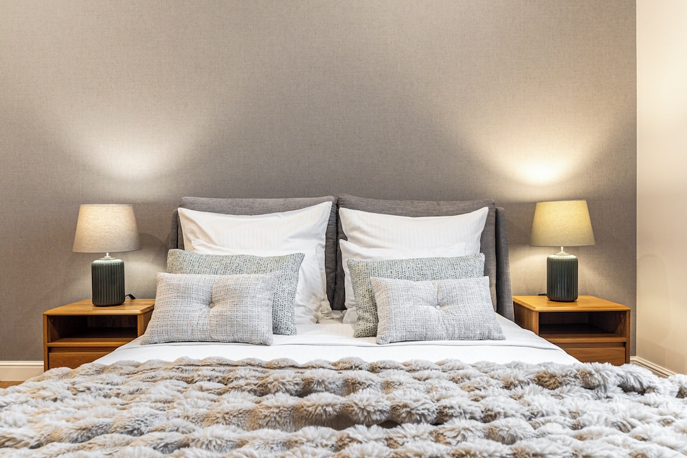 Venetian House Market Square Aparthotel — Hotel rooms in Krakow, Lesser Poland
