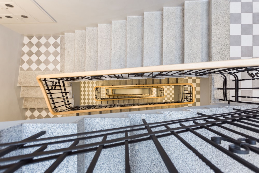 Venetian House Market Square Aparthotel — Hotel building in Krakow, Lesser Poland