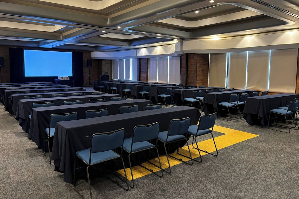 Aloft by Marriott Cancun — Hotel building in Cancun, Quintana Roo