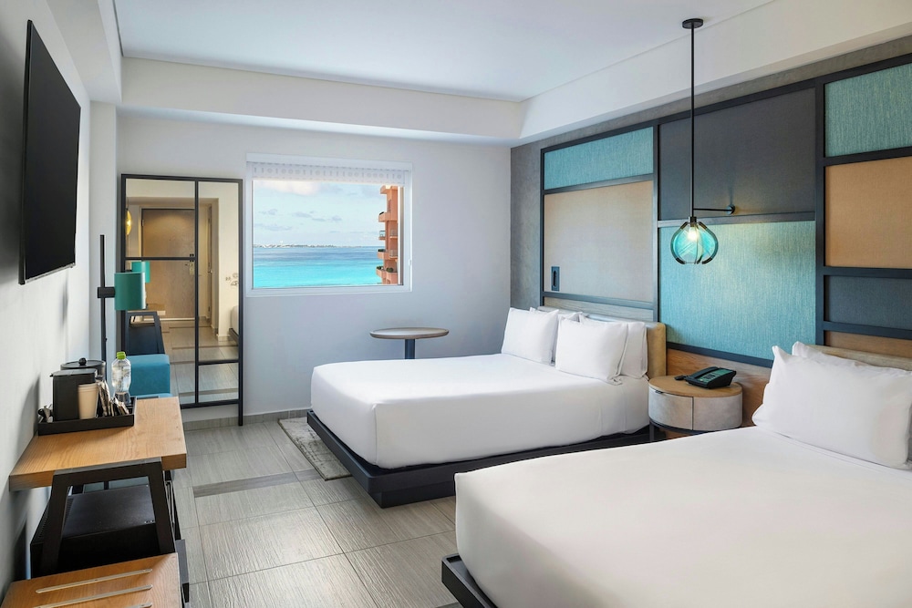 Aloft by Marriott Cancun — Hotel rooms in Cancun, Quintana Roo