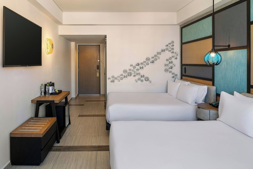 Aloft by Marriott Cancun — Hotel rooms in Cancun, Quintana Roo