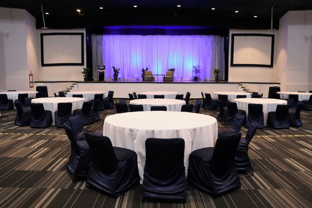 Aloft by Marriott Cancun — Hotel building in Cancun, Quintana Roo