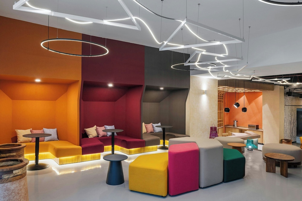 Aloft by Marriott Cancun — Restaurant & bars in Cancun, Quintana Roo