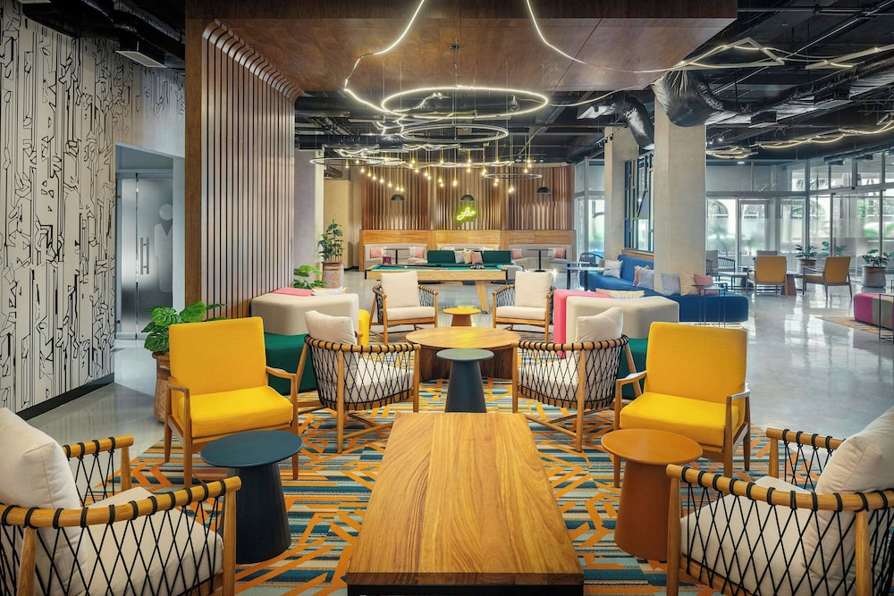 Aloft by Marriott Cancun — Restaurant & bars in Cancun, Quintana Roo
