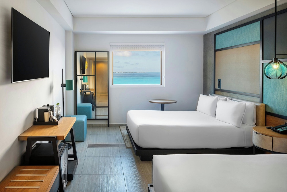 Aloft by Marriott Cancun — Hotel rooms in Cancun, Quintana Roo