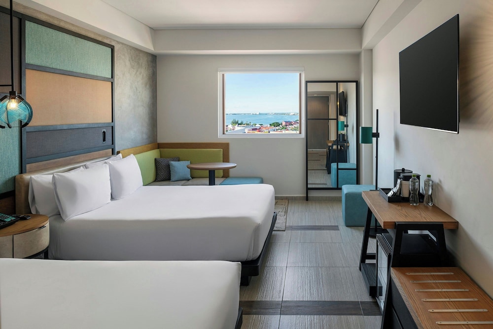 Aloft by Marriott Cancun — Hotel rooms in Cancun, Quintana Roo