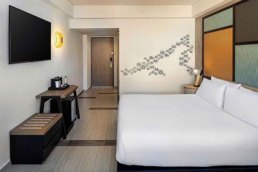 Aloft by Marriott Cancun — Hotel rooms in Cancun, Quintana Roo