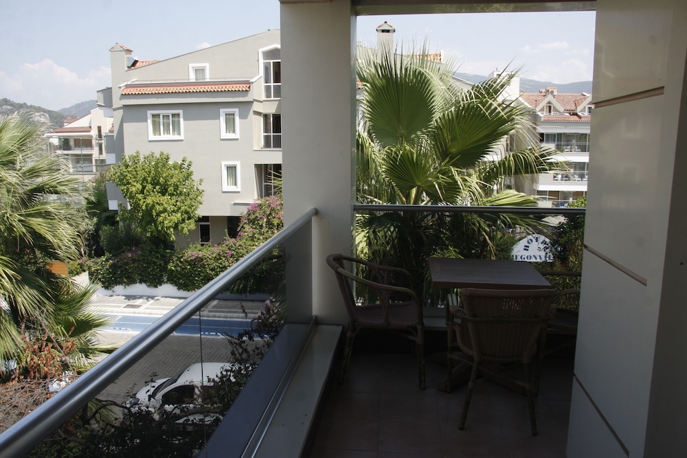 Mehtap Family Hotel — Hotel building in Marmaris, Mugla