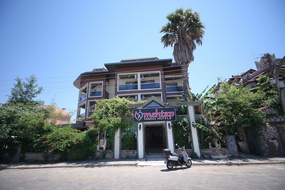 Mehtap Family Hotel — Hotel building in Marmaris, Mugla