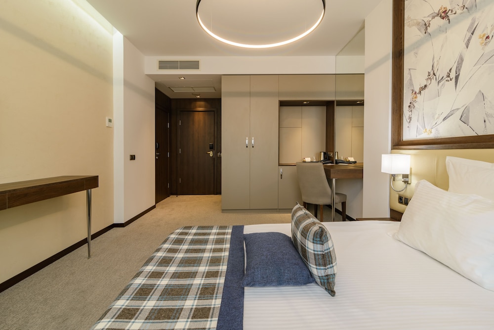 Rosslyn Dimyat Hotel Varna — Hotel rooms in Varna, Varna Region