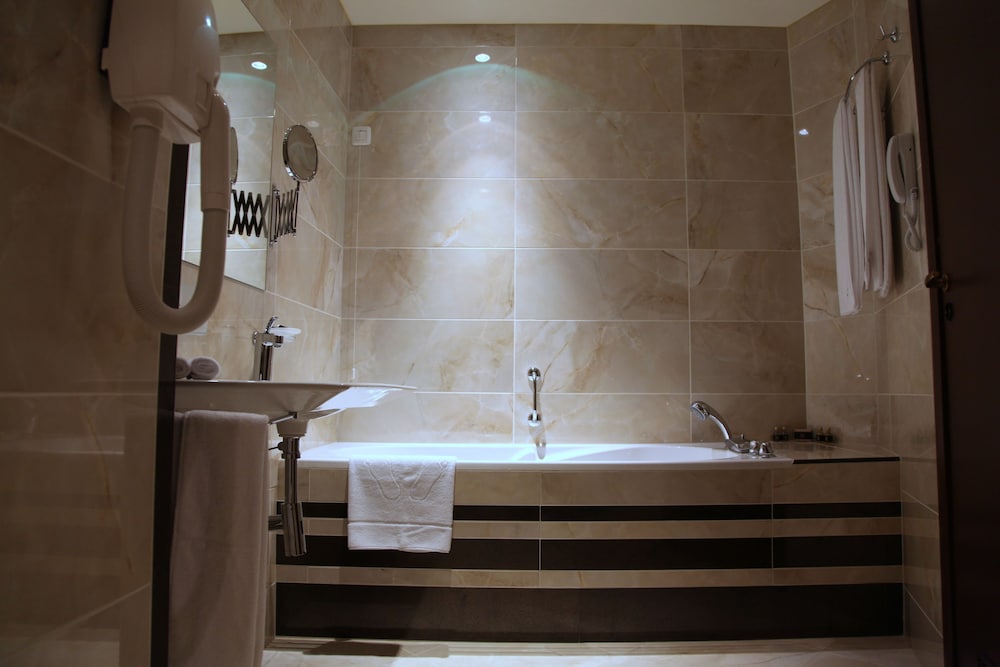 Rosslyn Dimyat Hotel Varna — Hotel rooms in Varna, Varna Region