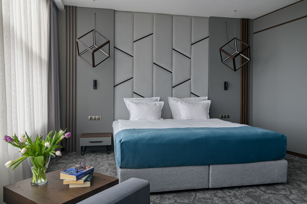 Rosslyn Dimyat Hotel Varna — Hotel rooms in Varna, Varna Region