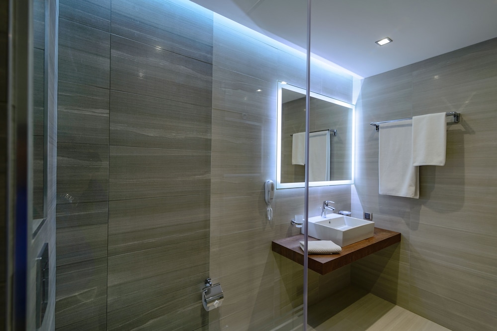 Rosslyn Dimyat Hotel Varna — Hotel rooms in Varna, Varna Region
